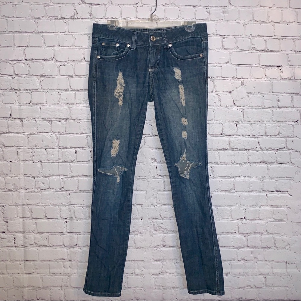 distressed mossimo skinny jeans size 9🖤